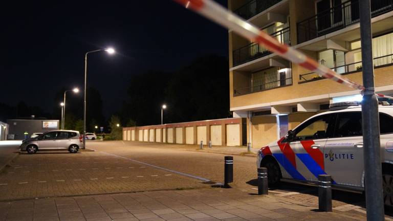 De politie doet onderzoek in de Helftheuvelpassage (foto: Bart Meesters/Meesters Multi Media/SQ Vision).