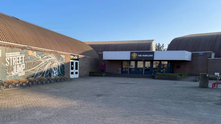 Het sportcomplex in Veldhoven (foto: Rogier van Son).