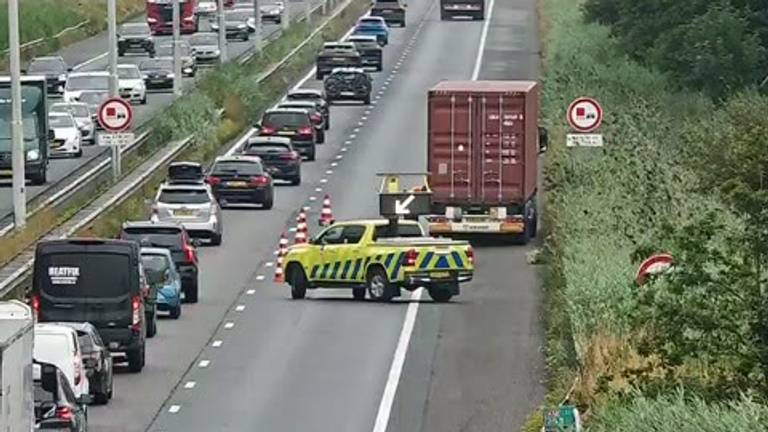 Vrachtwagen met pech veroorzaakte flinke file op A58 bij Oirschot