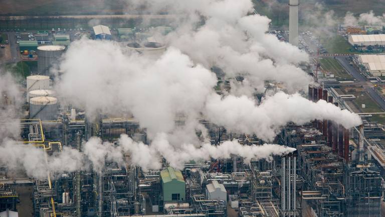 Nivel onderzoekt of de industrie in Moerdijk een rol speelt in de gezondheid van de inwoners. (Foto: ANP/Bram van de Biezen)