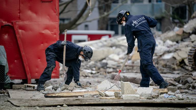 De ravage na de explosies aan de Tarwekamp in Den Haag (foto: ANP).