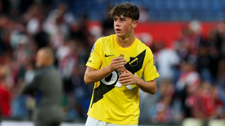 Pepijn Reulen in het shirt van NAC (foto: Hans van der Valk/Orange Pictures)