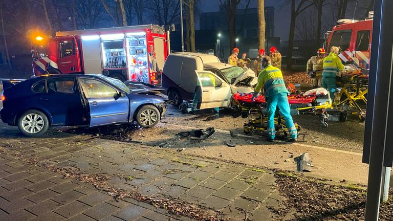Drie Gewonden Bij Botsing In Helmond Omroep Brabant