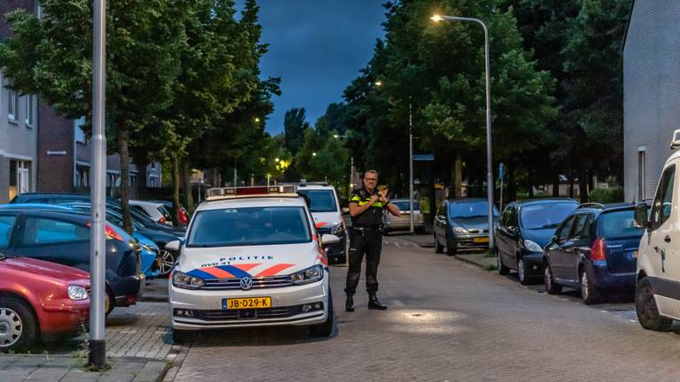 Politieonderzoek in de Rentmeesterlaan in Tilburg (foto: Jack Brekelmans/SQ Vision).