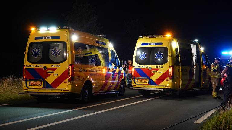 Vrouw overlijdt bij aanrijding: ze stapte uit auto die stilstond op rijbaan