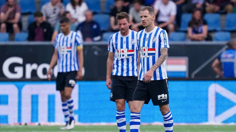 Teleurstelling bij de spelers van FC Eindhoven (Foto: OrangePictures)