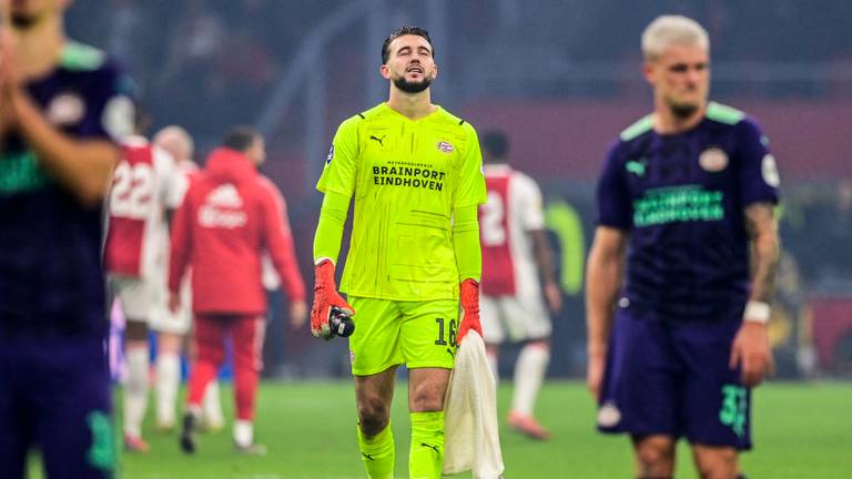 PSV-keeper Joël Drommel kreeg liefst vijf treffers te verwerken in Amsterdam (foto: ANP 2021/Olaf Kraak).