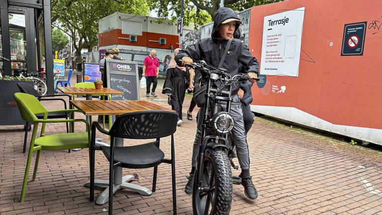 Een kind op een fatbike in Oss (Foto: ANP).