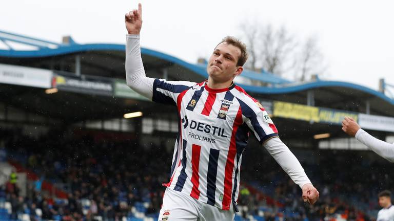 Thijs Oosting maakt de openingstreffer voor Willem II (archieffoto)