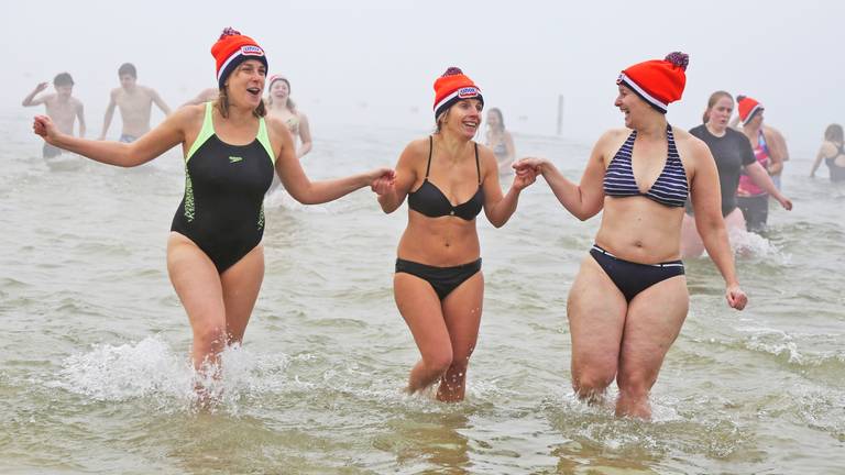 Geen Unox-meisjes in het water op 1 januari 2021 (foto: Karin Kamp).