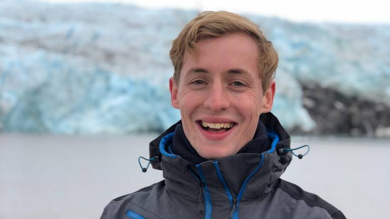 Brandon van Schaik op Spitsbergen (foto: Brandon van Schaik).