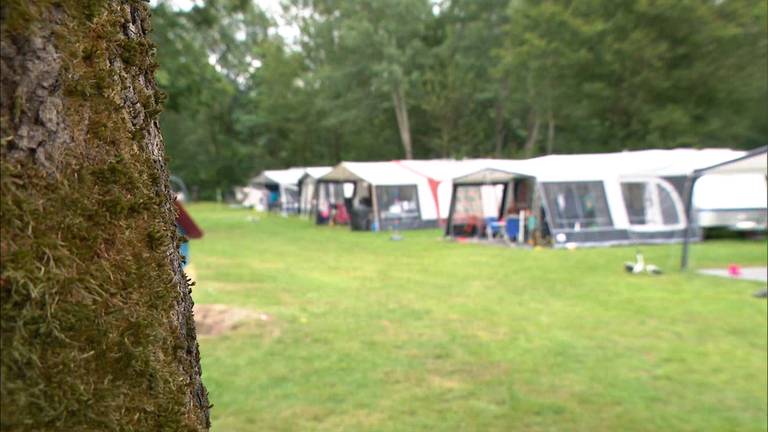 Camping De Paal in Bergeijk wist niks van coronatestevenement. 