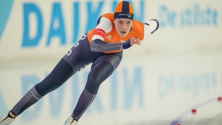 Schaatster Maud Lugters uit Tilburg dit weekend op het NK