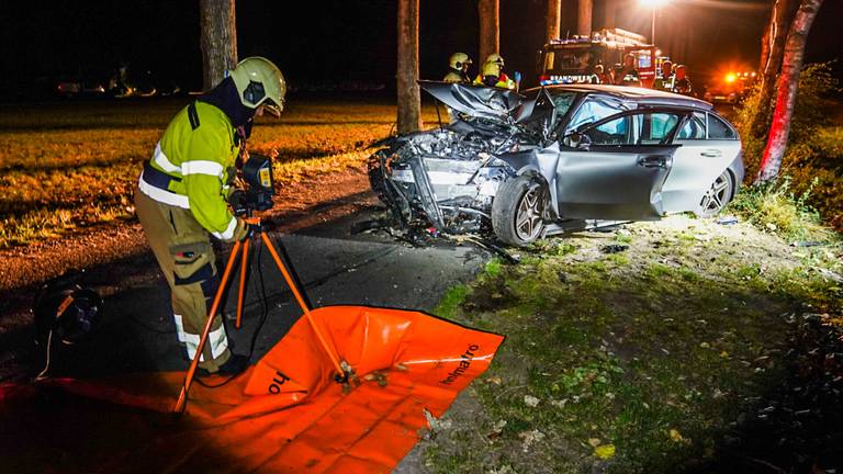 Het ongeluk in Sint-Oedenrode gebeurde rond kwart over elf (foto: Sem van Rijssel/SQ Vision).