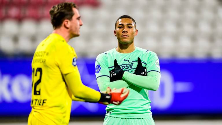 Carlos Vinícius scoorde de 1-0 voor PSV tegen sc Heerenveen (foto: ANP 2021/Olaf Kraak). 