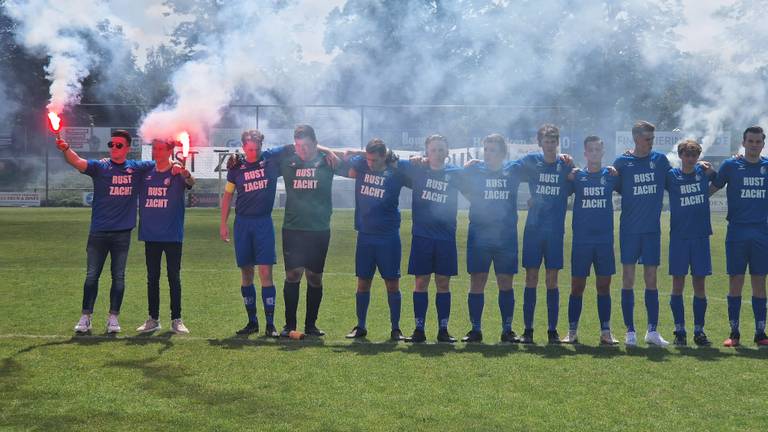 Drunen loopt uit voor emotioneel afscheidsduel ter ere van Pepijn en Matt