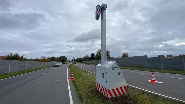 Een flexflitser in Roosendaal (foto: Openbaar Ministerie)