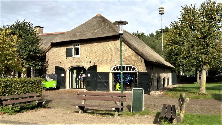 Luchtalarm pal naast kinderopvang wordt alsnog verplaatst