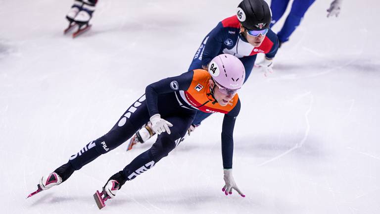 Zoë Deltrap bij het EK shorttrack. (Foto: Andre Weening/Orange Pictures)