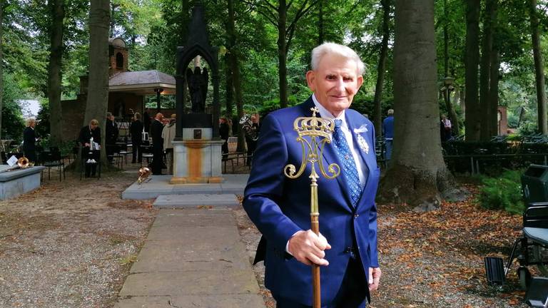 Broedermeester Jo Verbruggen tijdens zijn laatste processie.