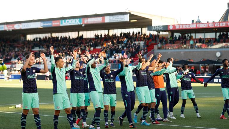 PSV viert de overwinning tegen Sparta op het Kasteel (foto: ANP 2022/Bart Stoutjesdijk).