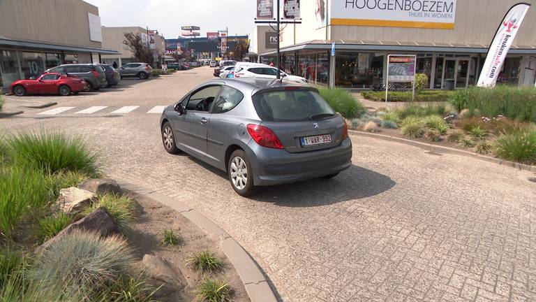 Belgen komen naar Breda om te shoppen 