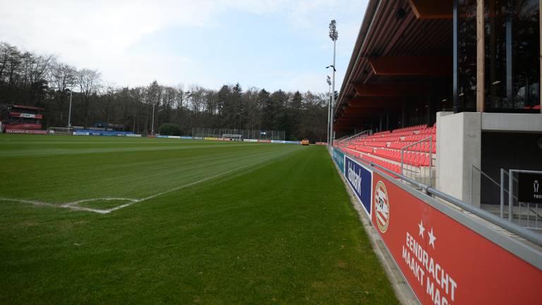 De eerste training van PSV is maandag op de Herdgang (Orange Pictures).