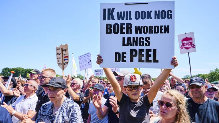 'Het kabinet zet boeren uit hun huis', maar is die angst wel terecht?