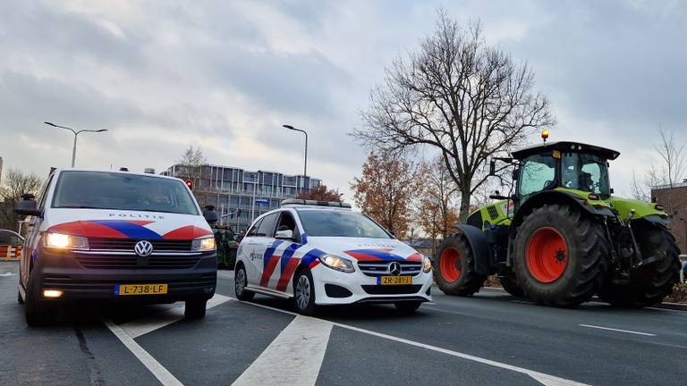 Een groot deel van de boeren vertrekt weer (foto: Noël van Hooft).