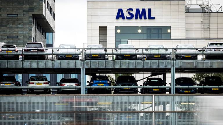 Ondanks de omzetdaling blijft ASML investeren (bron: ANP).