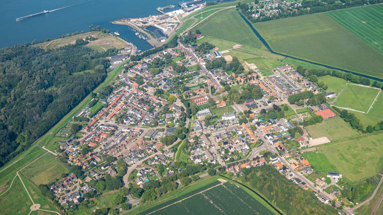 Het dorp Moerdijk (foto: ANP).