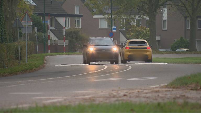 Auto's kunnen gewoon door splinternieuwe drempels rijden: 'Lachertje'