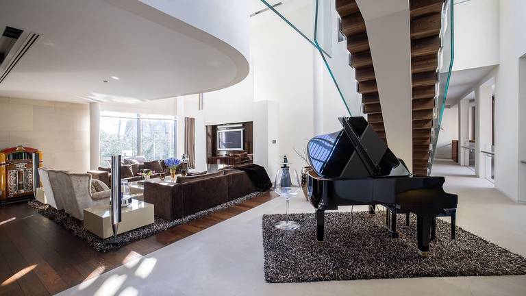 Enorm luxe villa blijft onverkocht, geboden 3,3 miljoen euro is te weinig