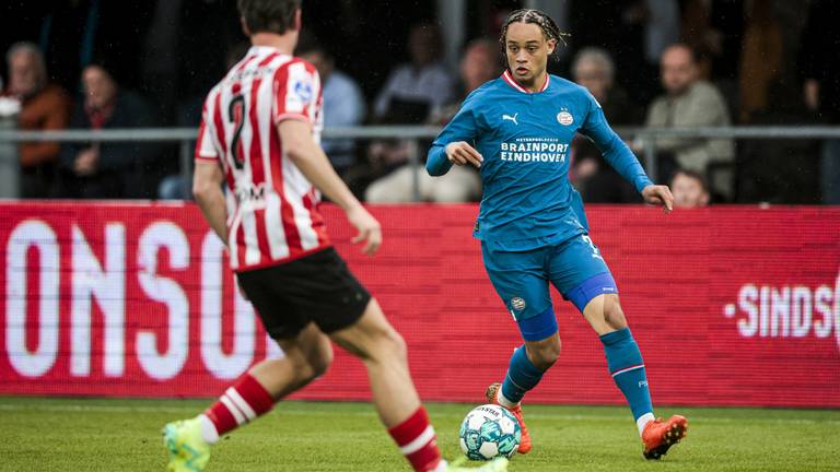 Xavi Simons in actie tegen Sparta (Foto: ANP)