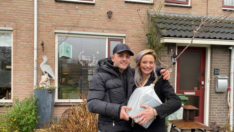 Kersverse ouders Marly en Clint met hun BabyBoom