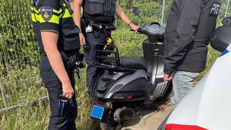 Een van de gestolen scooters