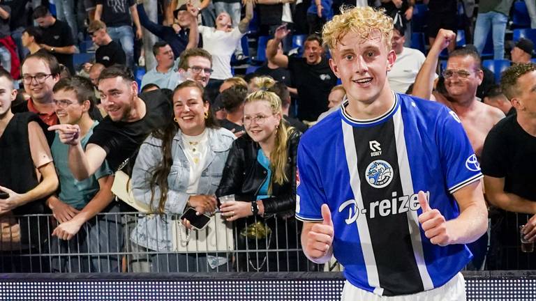 Mees Laros na zijn debuut voor FC Den Bosch (foto: Joris Verwijst/Orange Pictures)