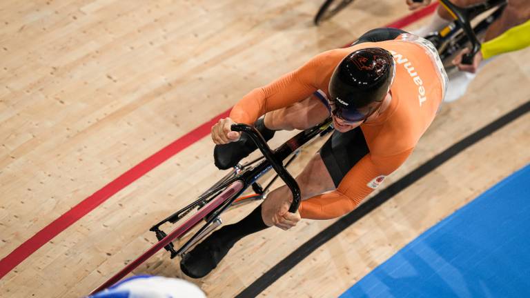 Harrie Lavreysen in actie op het onderdeel keirin (foto: OrangePictures).