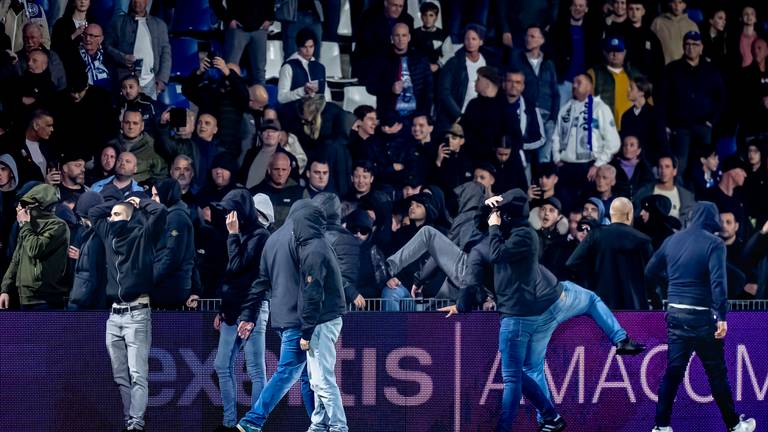 Thuisduel FC Den Bosch stilgelegd na misdragingen supporters