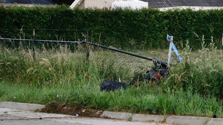 Twee doden bij motorongeluk Oeffelt zijn man (19) en vrouw (19) uit Cuijk