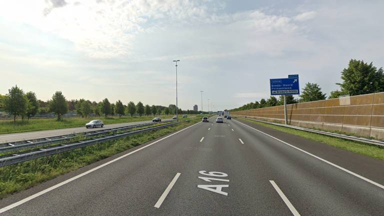 De A16 bij Prinsenbeek (afbeelding: Google Streetview).