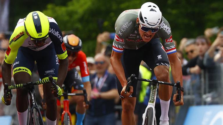 Van der Poel wint de sprint (foto: ANP).