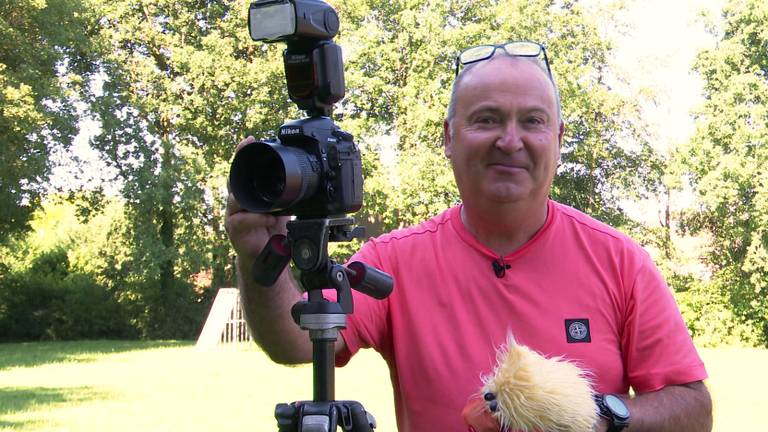 Benny Braat werkt ruim dertig jaar als schoolfotograaf.