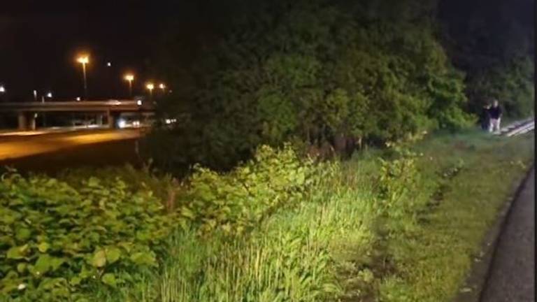 Bijna 9 keer te veel gedronken, beginnend bestuurder mist bocht en crasht