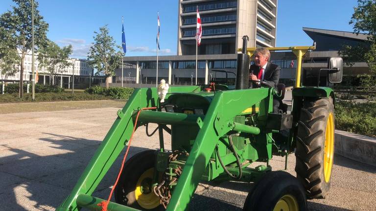 Ludiek protest tegen cultuurbeleid provincie