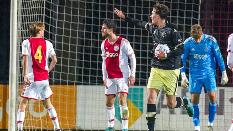 Nikolaj Möller maakte twee doelpunten voor FC Den Bosch tegen Jong Ajax (foto: Orange Pictures).