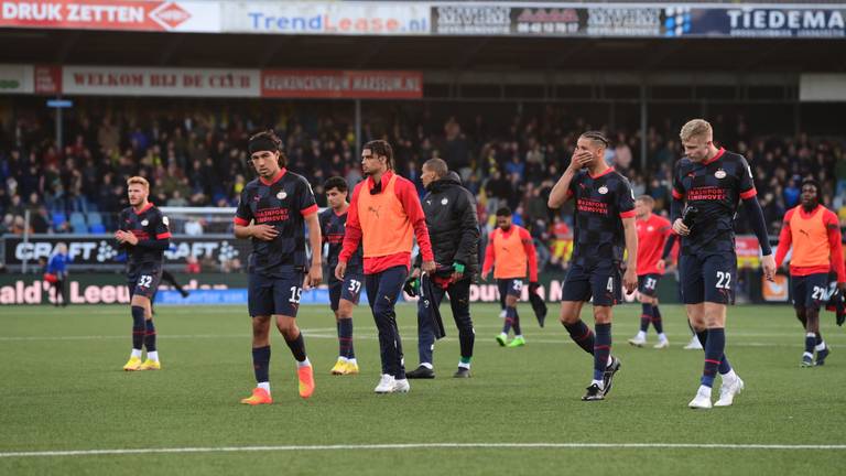 PSV verloor eerder kansloos van Cambuur (foto: ANP).