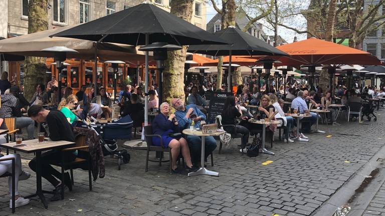 Eerder dit jaar gingen in Breda uit protest de terrassen open. (foto: Raymond Merkx).