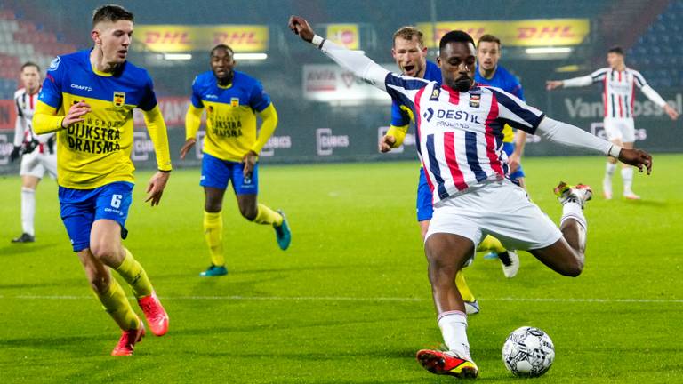 Elton Kabangu kon als invaller het verschil ook niet maken tegen SC Cambuur (foto: Orange Pictures).