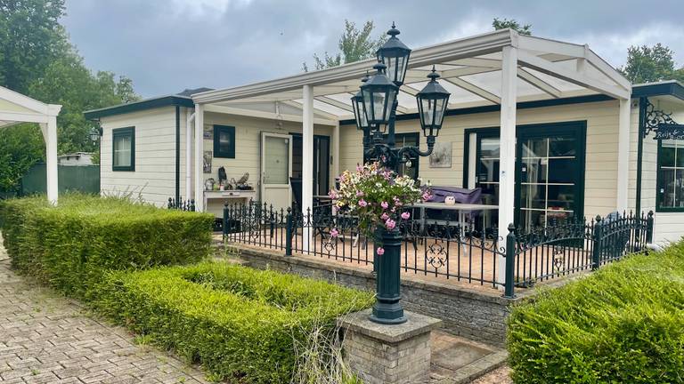 Een chalet op Camping de Witte Plas (Foto: Erik Peeters)